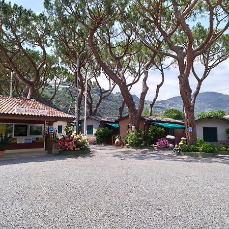 Camping Roma Ventimiglia Esterno foto