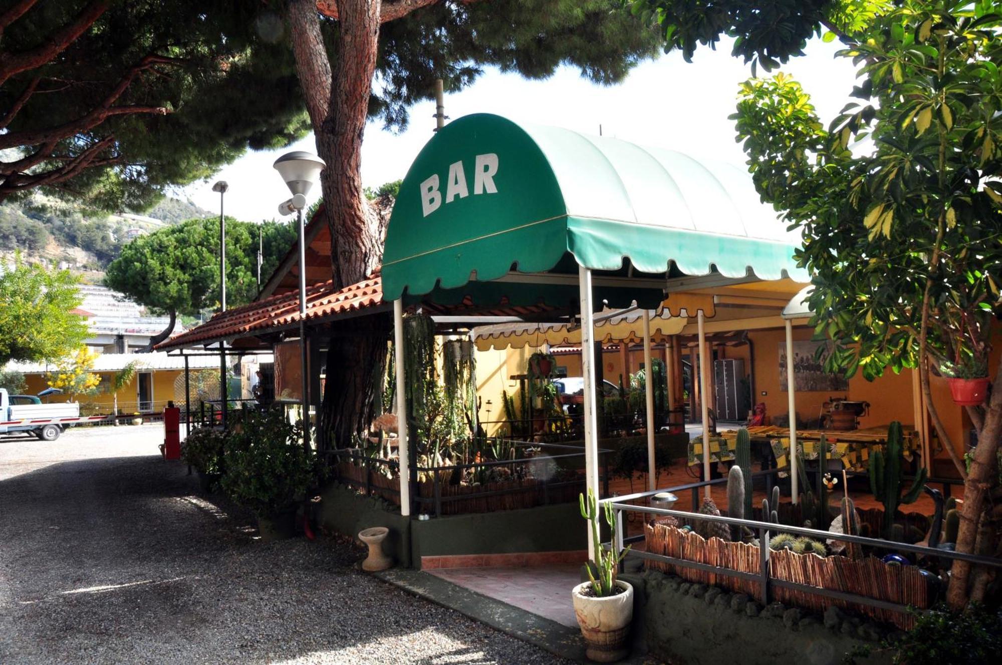 Camping Roma Ventimiglia Esterno foto
