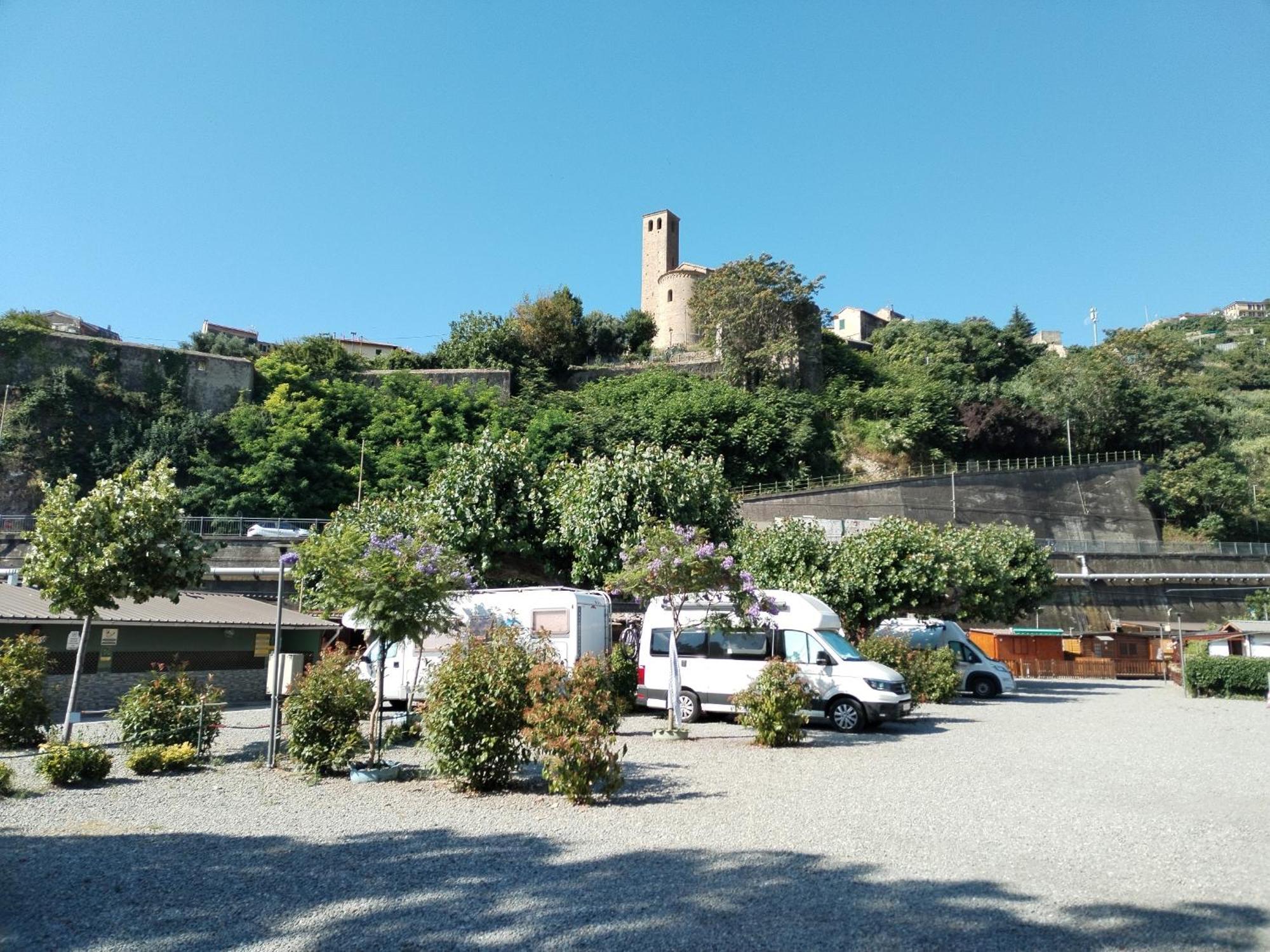 Camping Roma Ventimiglia Esterno foto