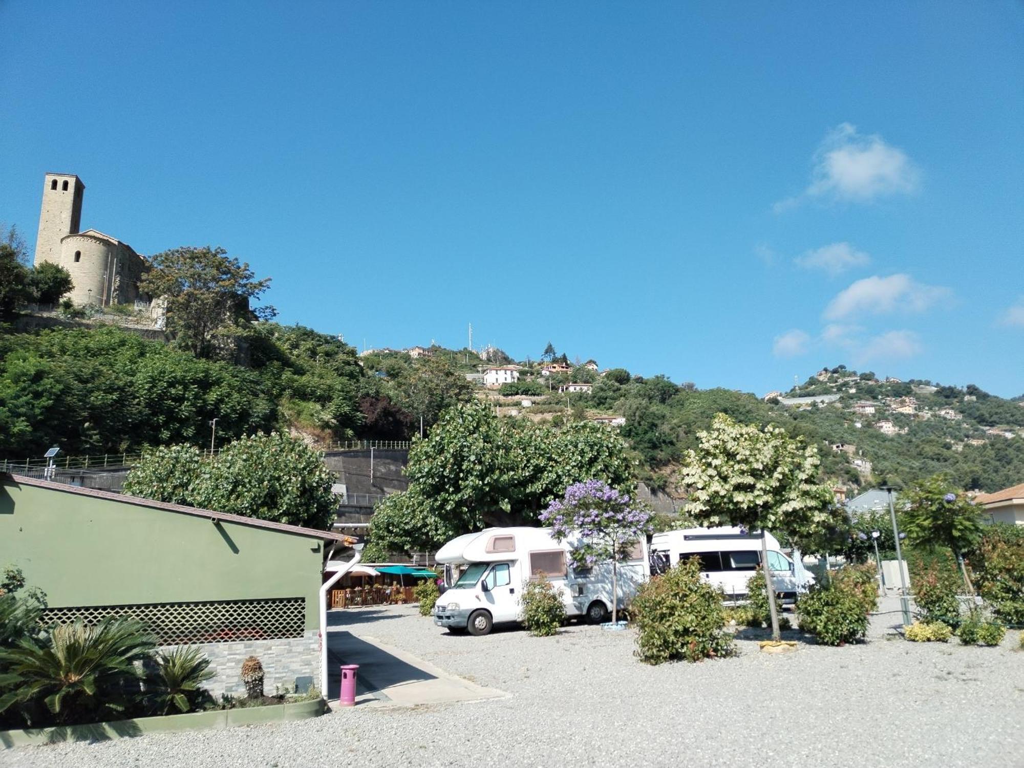 Camping Roma Ventimiglia Esterno foto