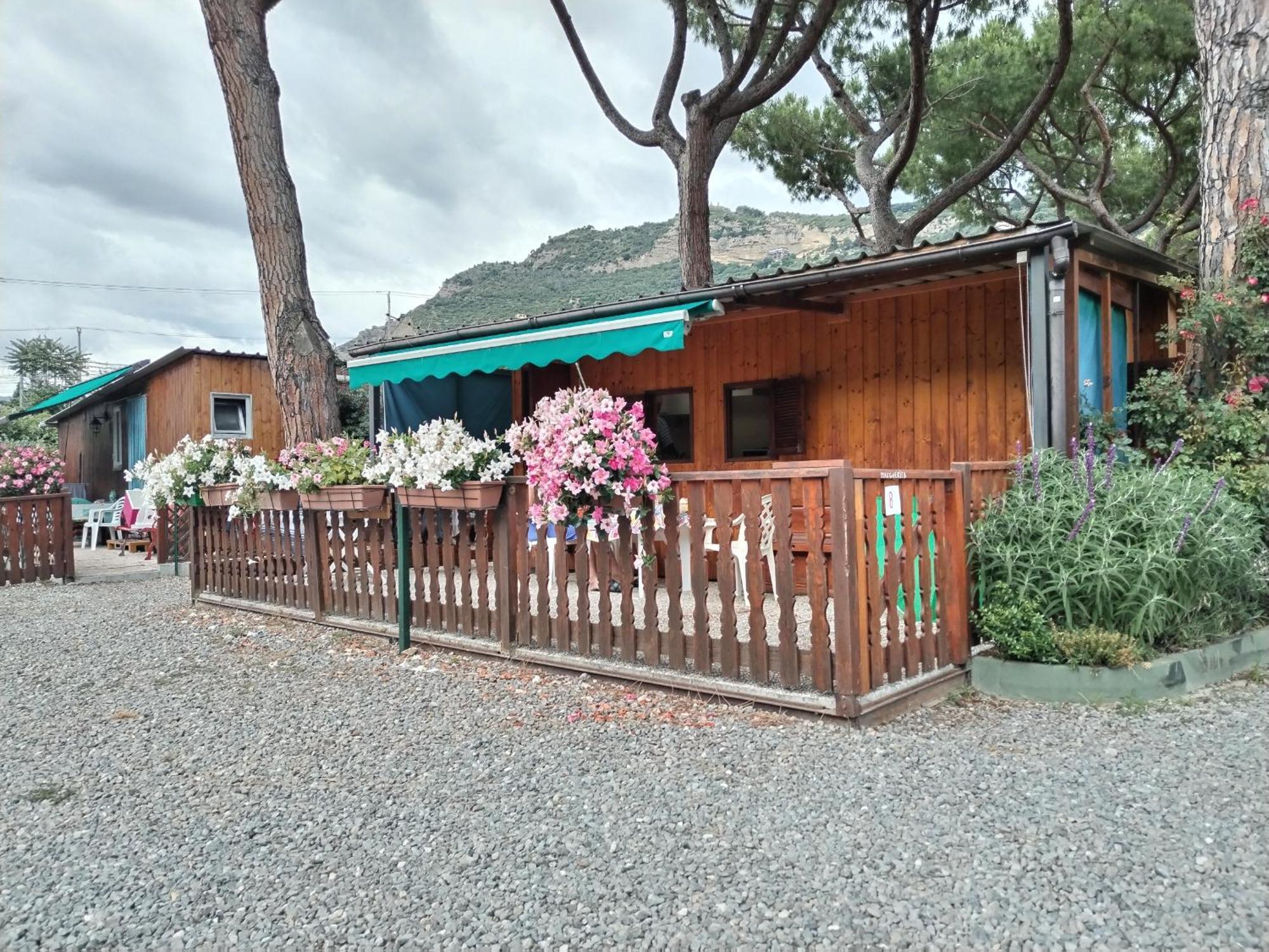 Camping Roma Ventimiglia Esterno foto