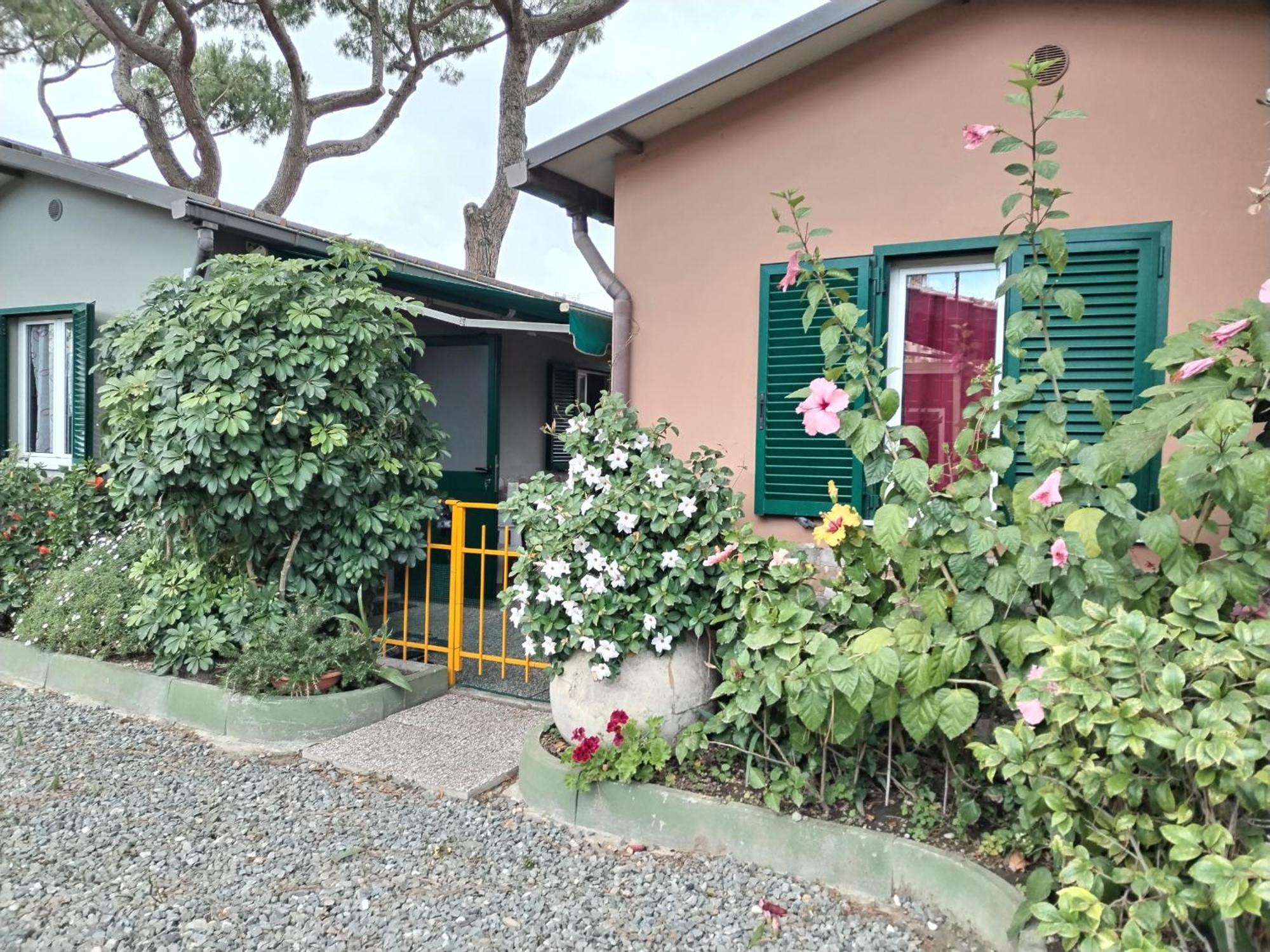 Camping Roma Ventimiglia Esterno foto