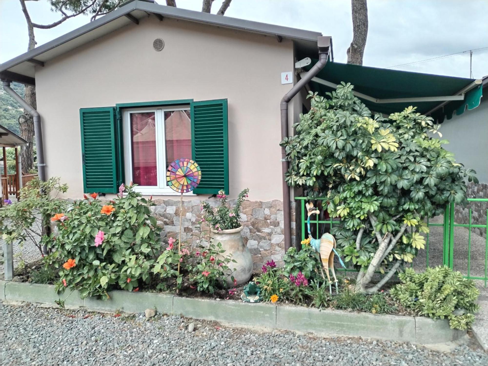 Camping Roma Ventimiglia Esterno foto
